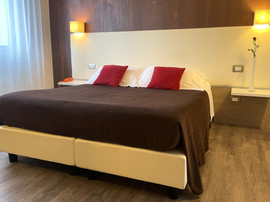 Toscana Hotel & Restaurant