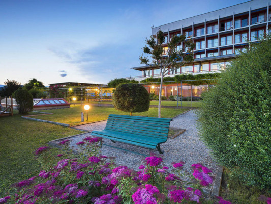 slide-image