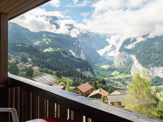 Hotel Bellevue - Traditional Swiss Hideaway